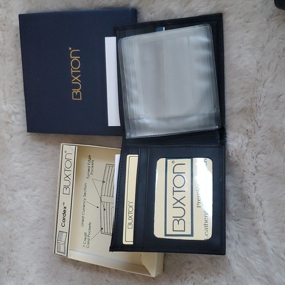 NWT, Buxton, Leather Wallet - Picture 2 of 2